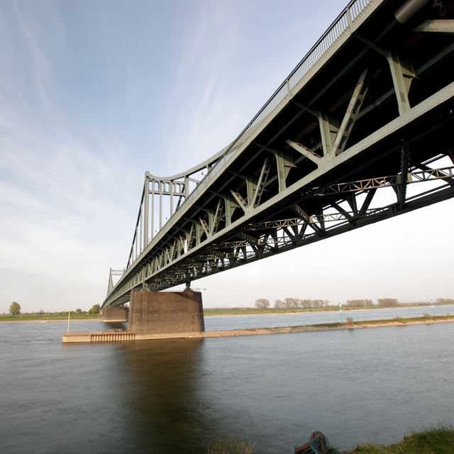 EGK Umwelt Rheinbrücke Krefeld
