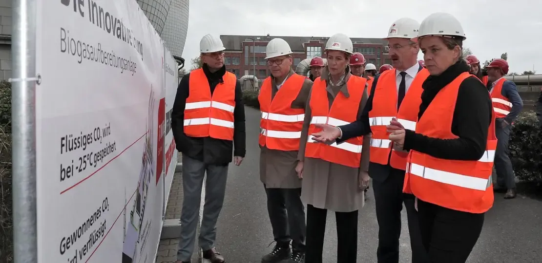 Inbetriebnahme Biogasanlage mit Wirtschaftsministerin und SWK Vorstand