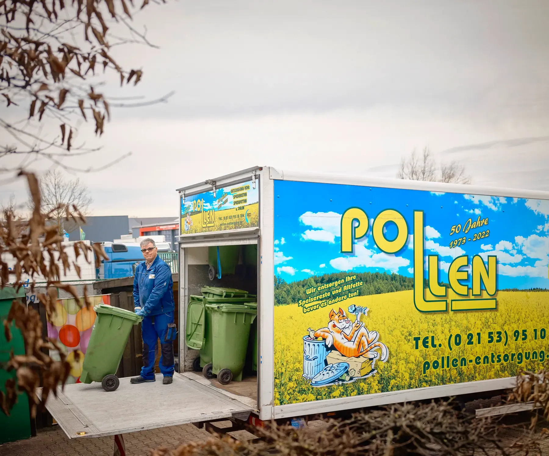 Mitarbeiter von der Pollen Entsorgung