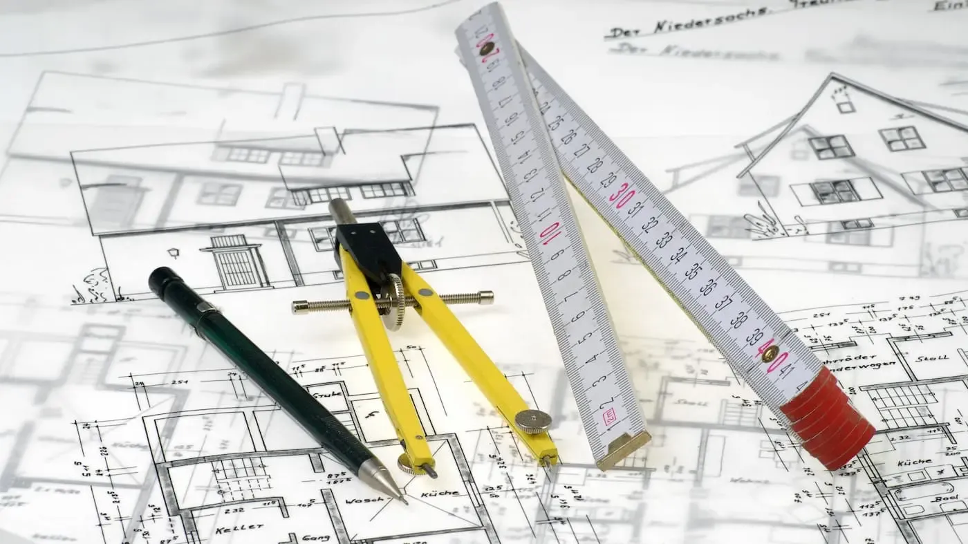 Zirkel, Bleistift und Zollstock