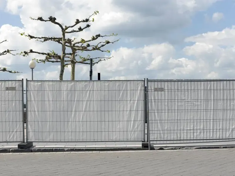 Bauzaun mit Sichtschutz