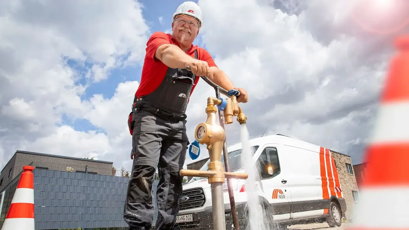 NGN Mitarbeiter auf einer Baustelle
