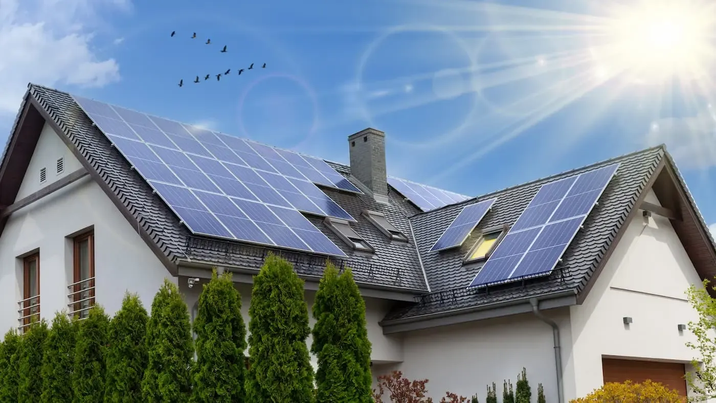 NGN Villa mit Solaranlage auf dem Dach
