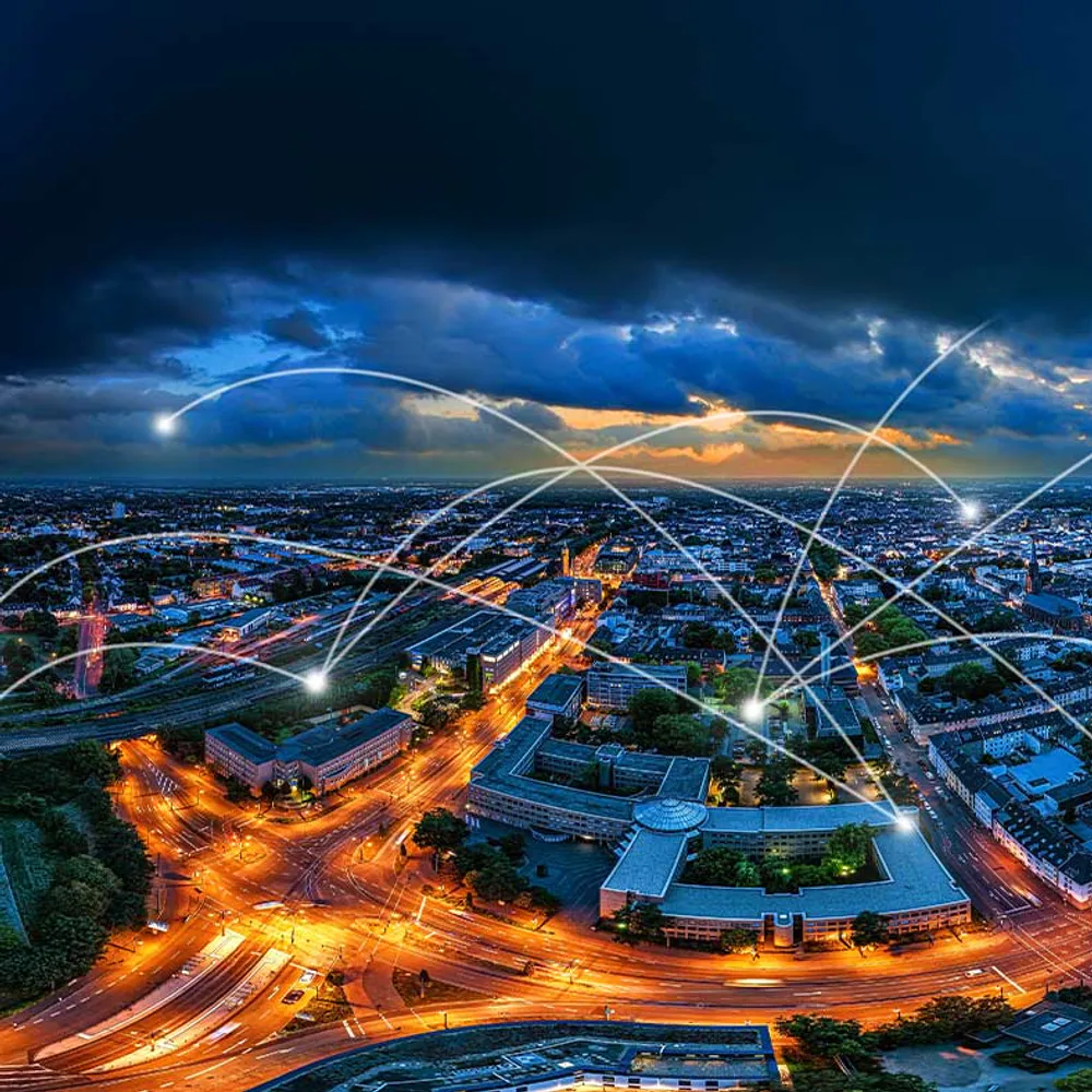 Digitale Vernetzung auf Luftaufnahme von Krefeld