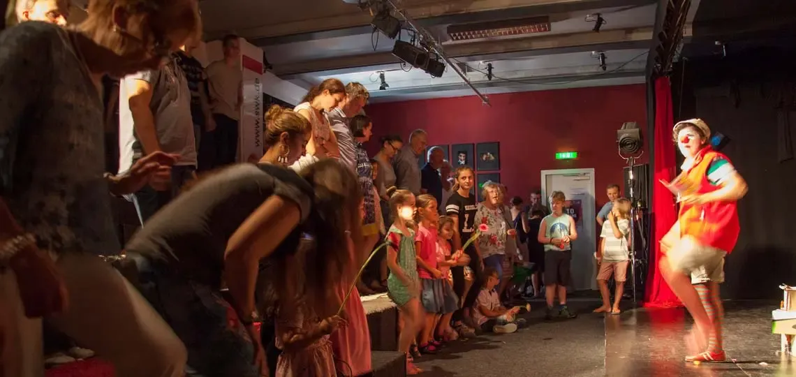 Theater Hinten Links Krefeld